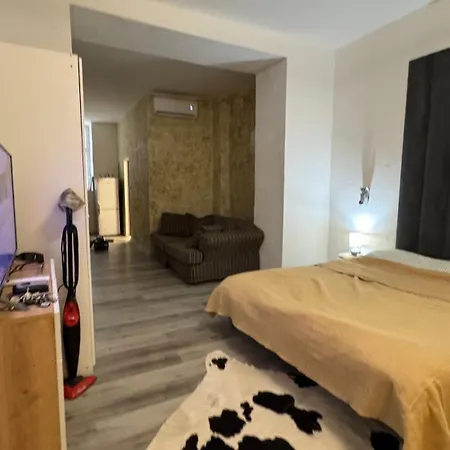Iron Apartment